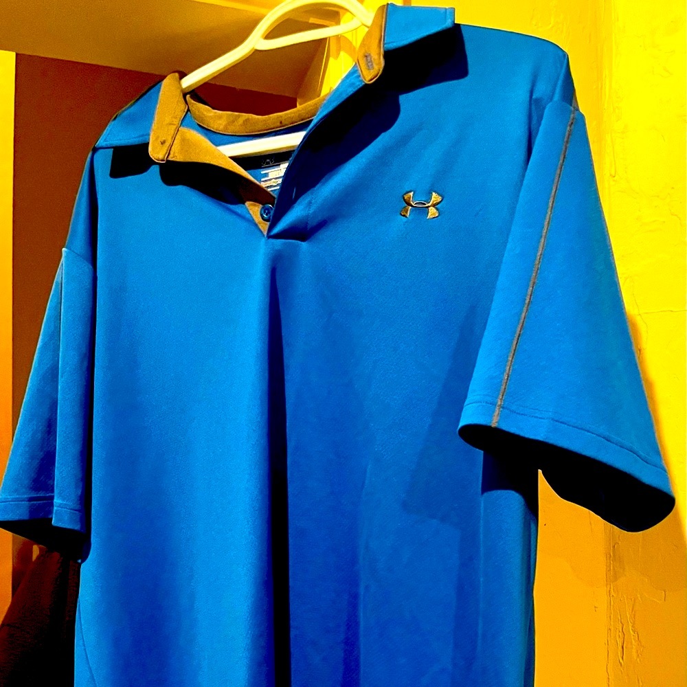Men’s Under Armour Tee Like NEW Size XL